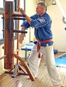 sifu-rick-spain-wooden-dummy sifu-rick-spain-wooden-dummy